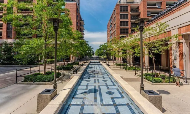 Additional image 50 of 800 Lawrence Ave Unit 812