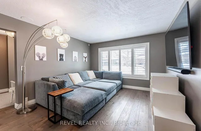 Additional image 6 of 7 Sugarplum Crt