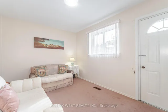 Additional image 26 of 79 Husband Dr