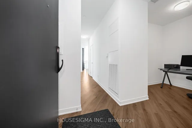 Additional image 10 of 405 Dundas St Unit 526