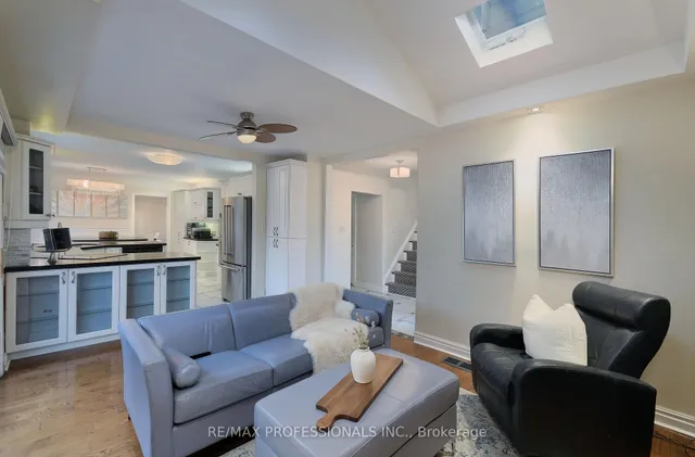 Additional image 19 of 56 Silverthorne Bush Dr