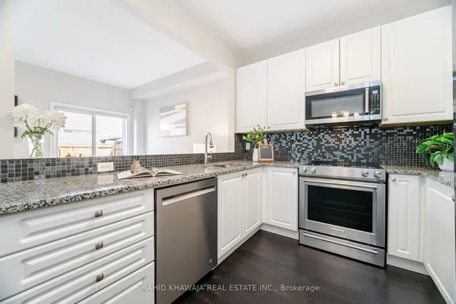 Additional image 15 of 501 Bessborough Dr