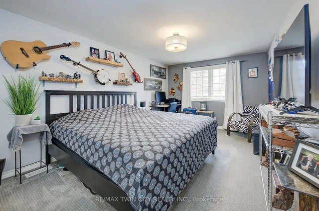 Additional image 14 of 57 Larkspur Cres