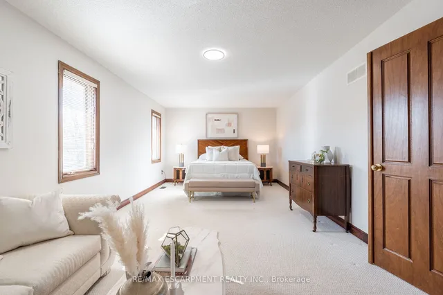 Additional image 31 of 7 Chert Ave