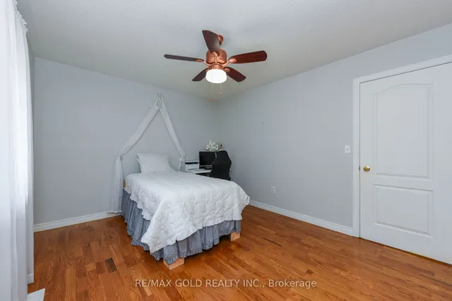 Additional image 31 of 23 Attview Cres