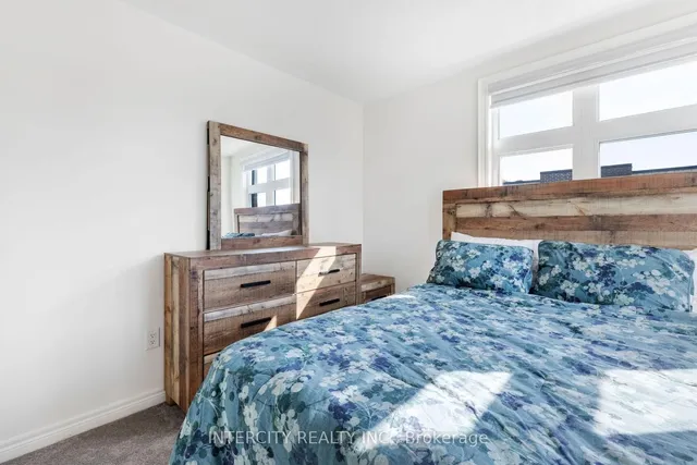 Additional image 40 of 19 Queenpost Dr