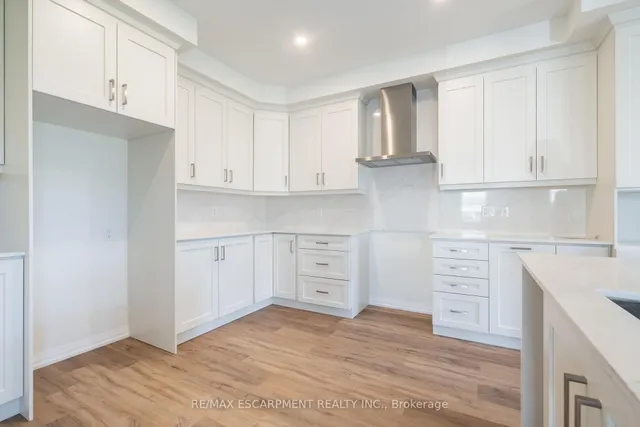 Additional image 16 of 239 Lormont Blvd