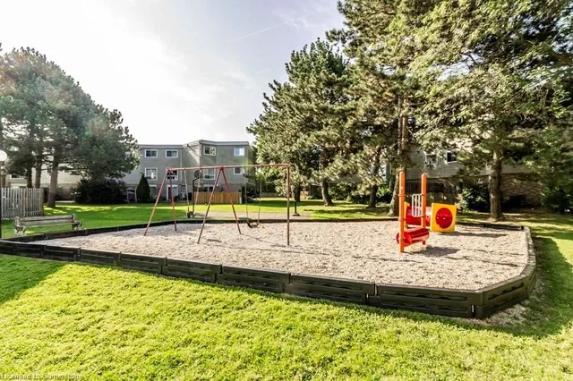 Additional image 28 of 60 Elmsdale Dr Unit 63