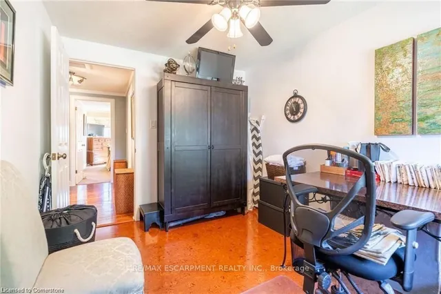 Additional image 28 of 89 Larraine Ave