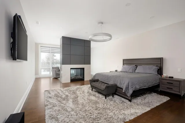 Additional image 28 of 313 Hillhurst Blvd