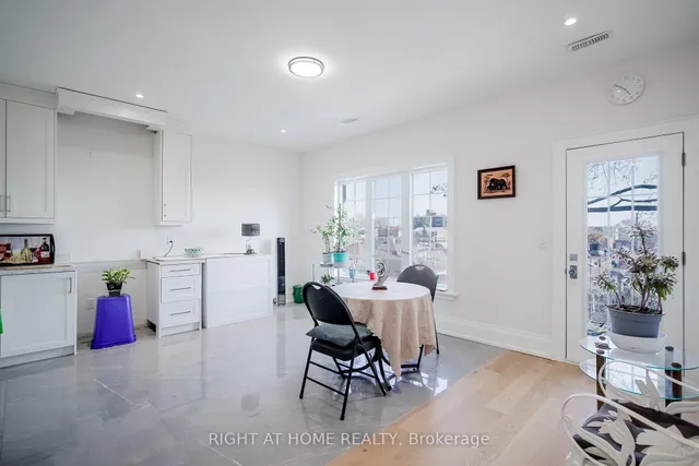 Additional image 28 of 43 William Cragg Dr