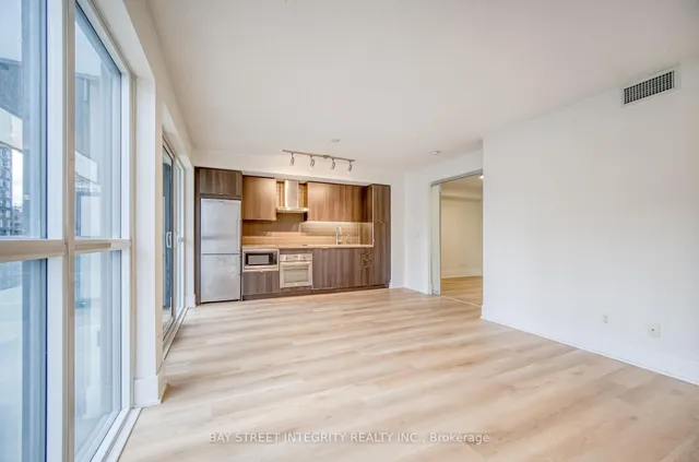 Additional image 7 of 300 Front St Unit 914