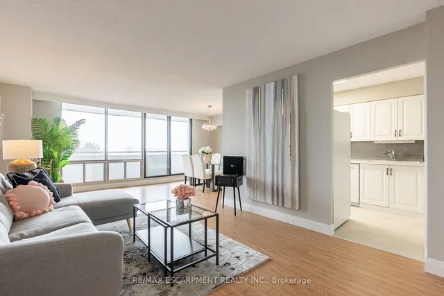 Additional image 2 of 2055 Upper Middle Rd Unit 306