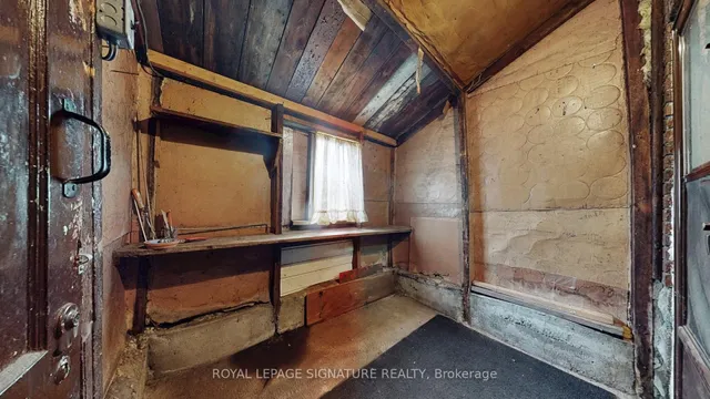 Additional image 23 of 1625 Keele St