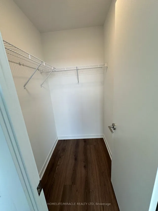 Additional image 16 of 405 Dundas St Unit PH07