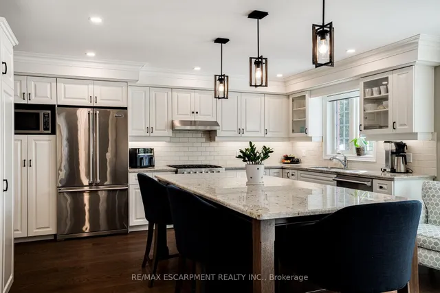 Additional image 13 of 148 Foxridge Dr