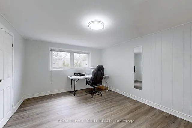 Additional image 32 of 47 Marthclare Ave