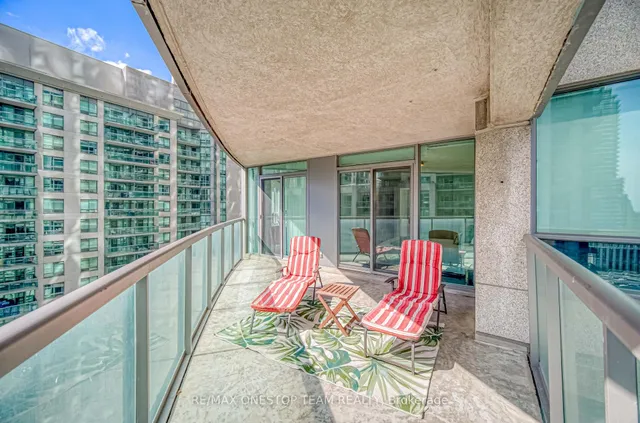 Additional image 19 of 30 Grand Trunk Cres Unit 1211