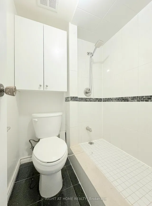 Additional image 16 of 4001 Don Mills Rd Unit 219