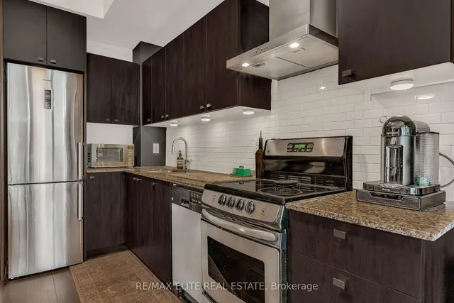 Additional image 10 of 51 East Liberty St Unit 715