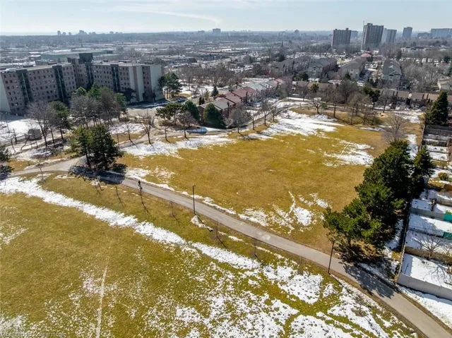 Additional image 20 of 879 Riley Crt