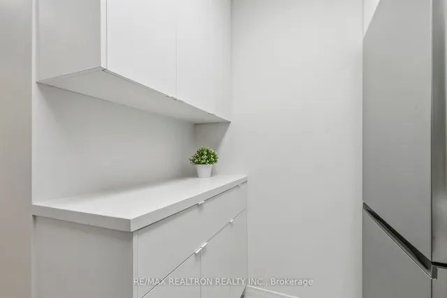 Additional image 16 of 2628 Mccowan Rd Unit 317