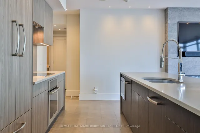 Additional image 11 of 438 King St Unit 2101