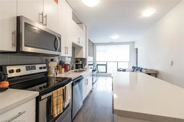 Additional image 9 of 690 King St Unit 309