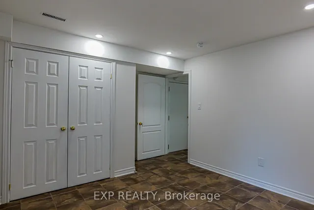 Additional image 40 of 14 Vanwood Cres