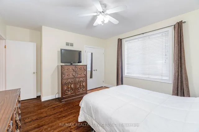 Additional image 26 of 18 Wellington St