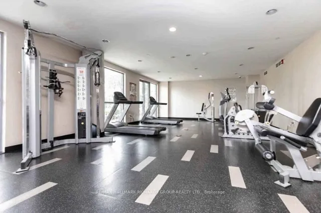 Additional image 22 of 25 Cole St Unit 1105