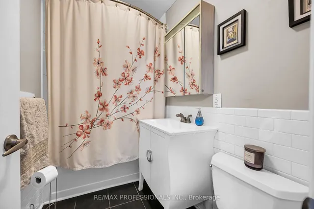 Additional image 21 of 66 Clonmore Dr