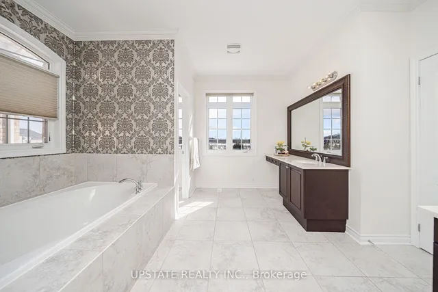 Additional image 22 of 10 Agincourt Circ