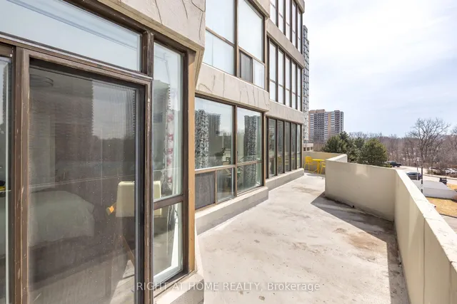 Additional image 32 of 3 Rowntree Rd Unit 302