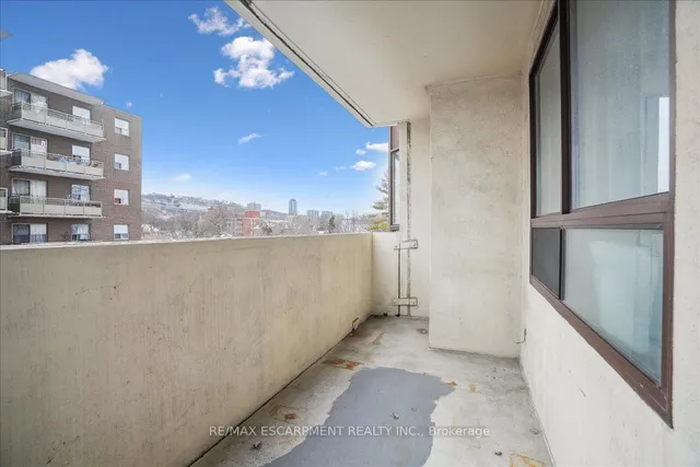 Additional image 24 of 432 Main St Unit 504