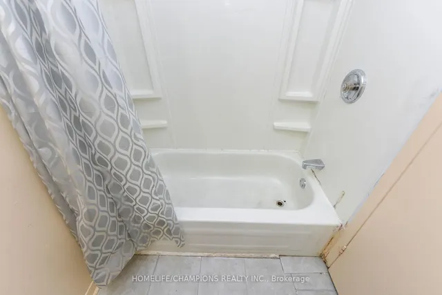 Additional image 35 of 41 Broadbridge Dr