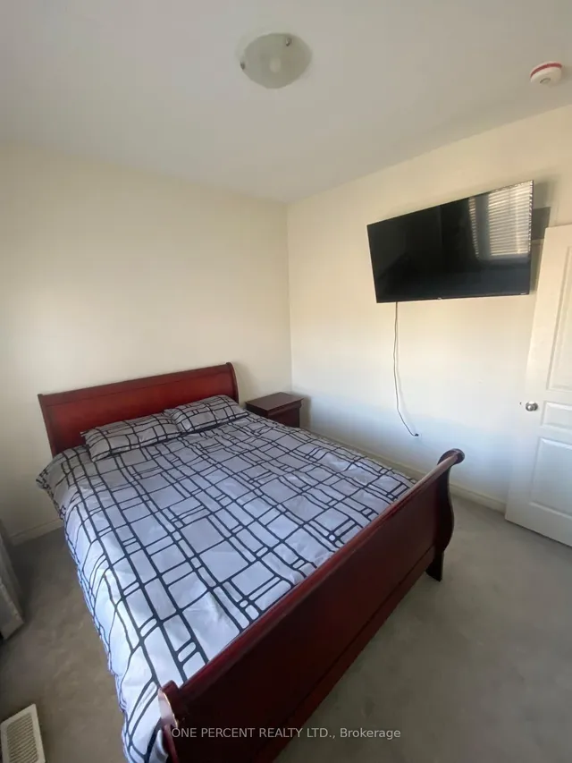 Additional image 17 of 42 Adventura Rd