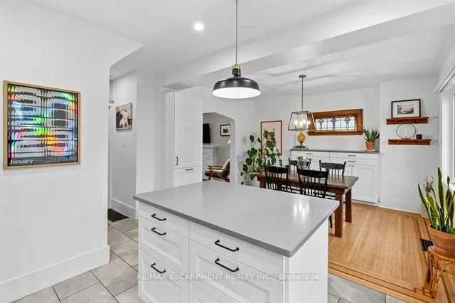 Additional image 20 of 92 Graham Ave