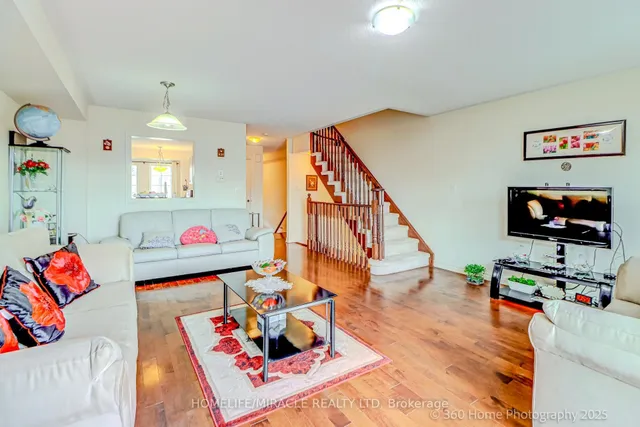 Additional image 11 of 135 GREENBRAE Crct