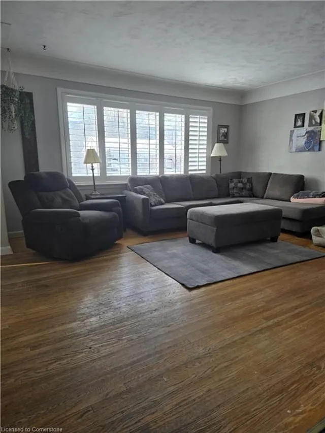 Additional image 10 of 28 Bland Ave