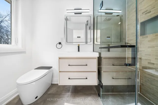 Additional image 28 of 27 Christine Cres