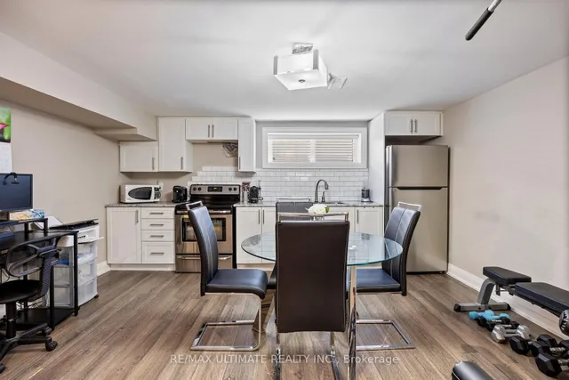 Additional image 28 of 8 Wall Ave