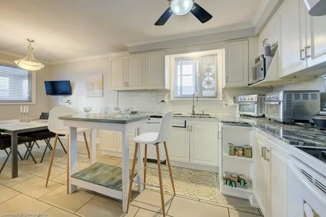 Additional image 3 of 101 Victor Blvd