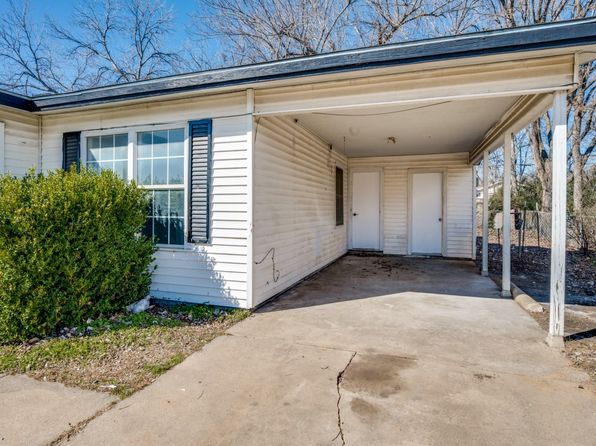 3720 Carey St, Fort Worth, TX 76119