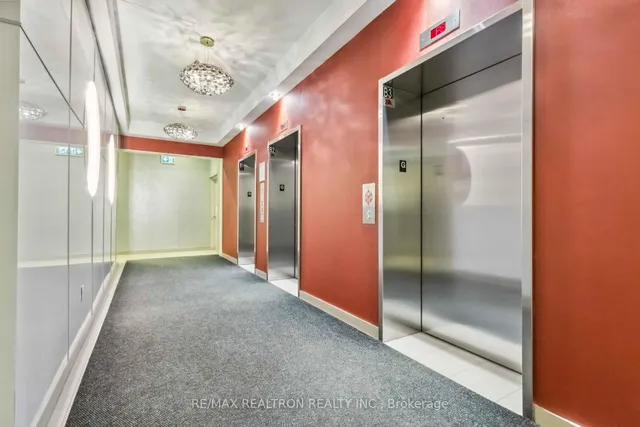 Additional image 35 of 30 Meadowglen Pl Unit 1905