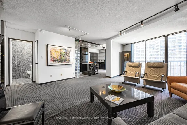 Additional image 6 of 33 Harbour Sq Unit 1008