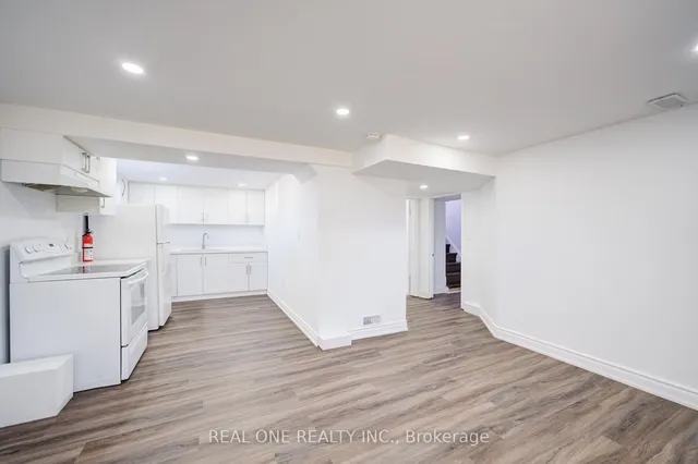 Additional image 21 of 1 Barwell Cres