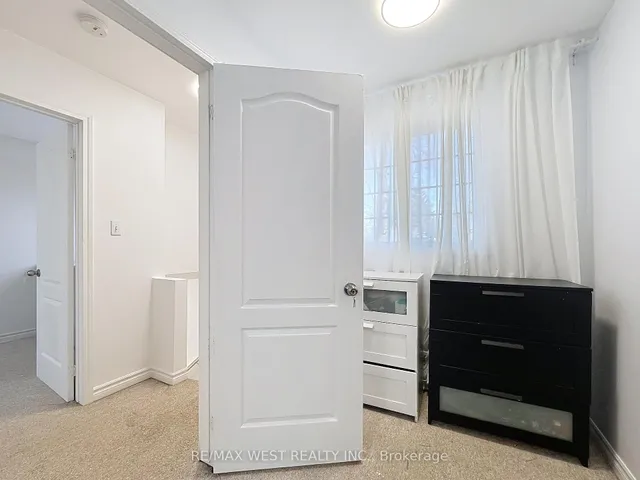 Additional image 23 of 56 Forty First St