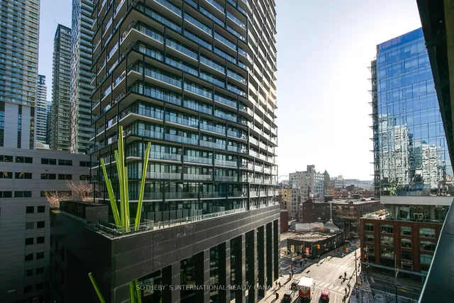 Additional image 27 of 330 Richmond St Unit 921