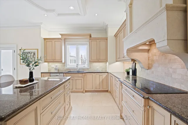 Additional image 20 of 27 Lloydminster Cres